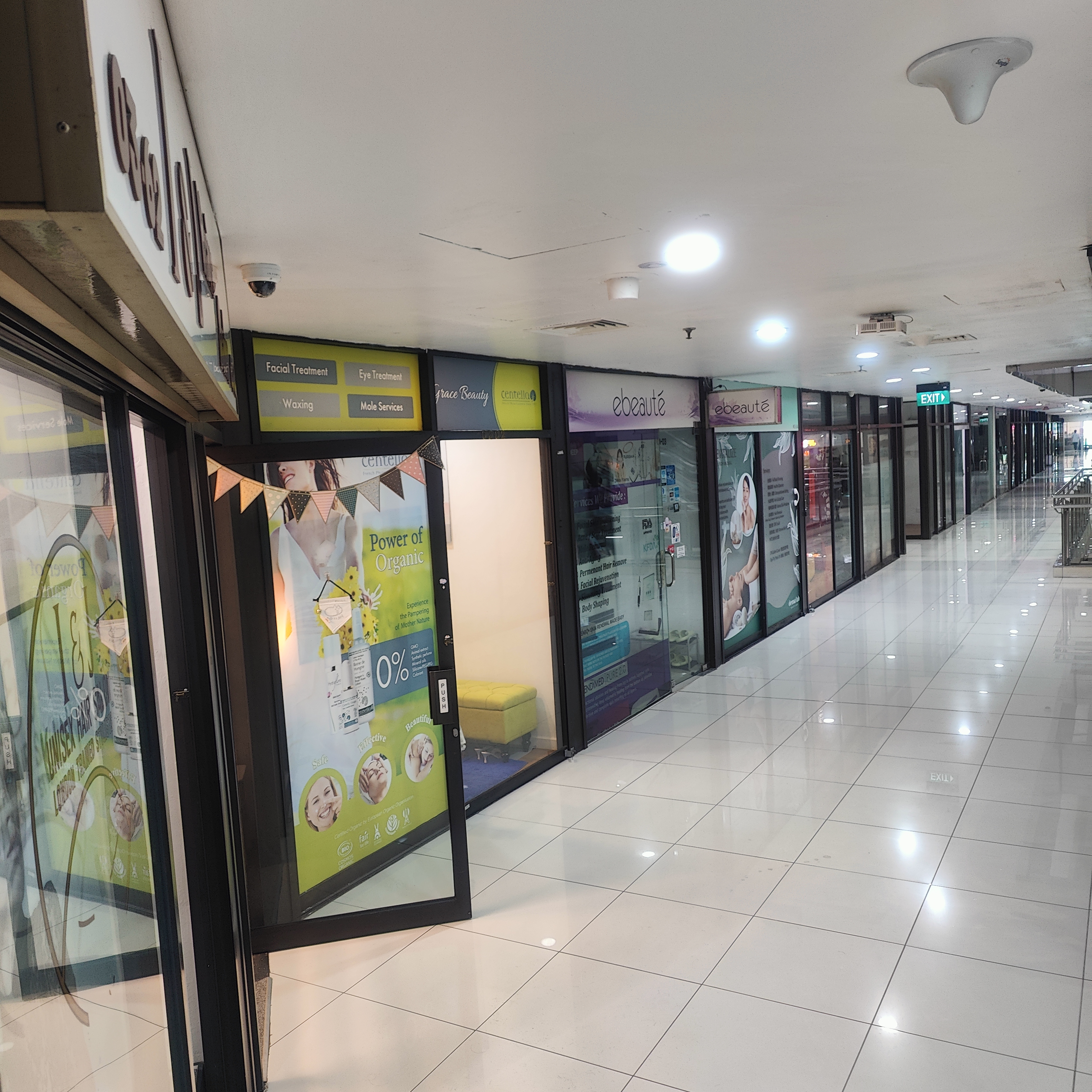 Salon photo 3 thumbnail